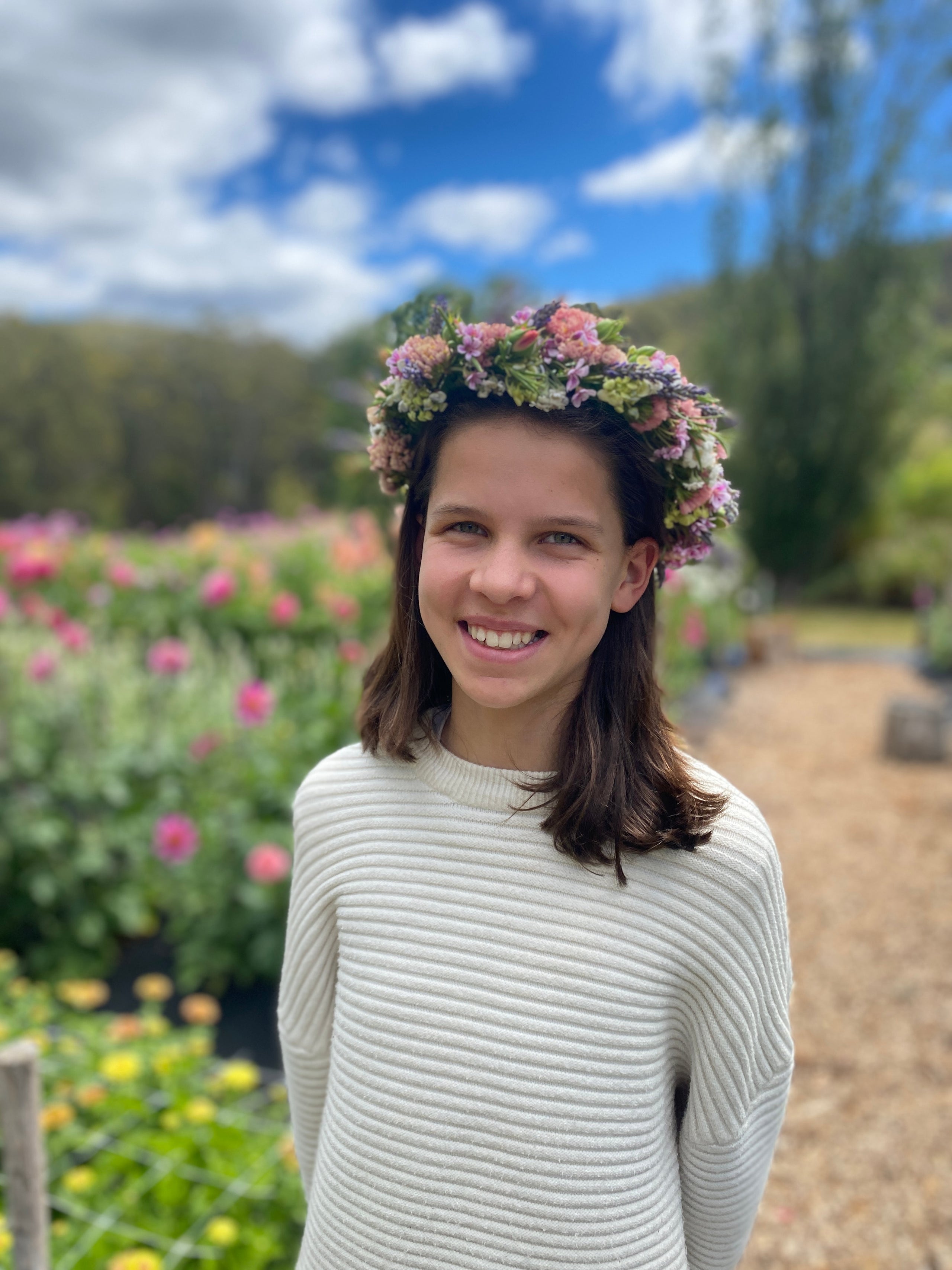 Flower crown workshop at earthenry farm earthenry